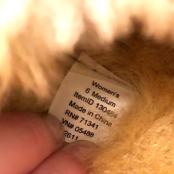 L.L. Bean Wicked Good Moccasins 6 - Picture 6 of 6